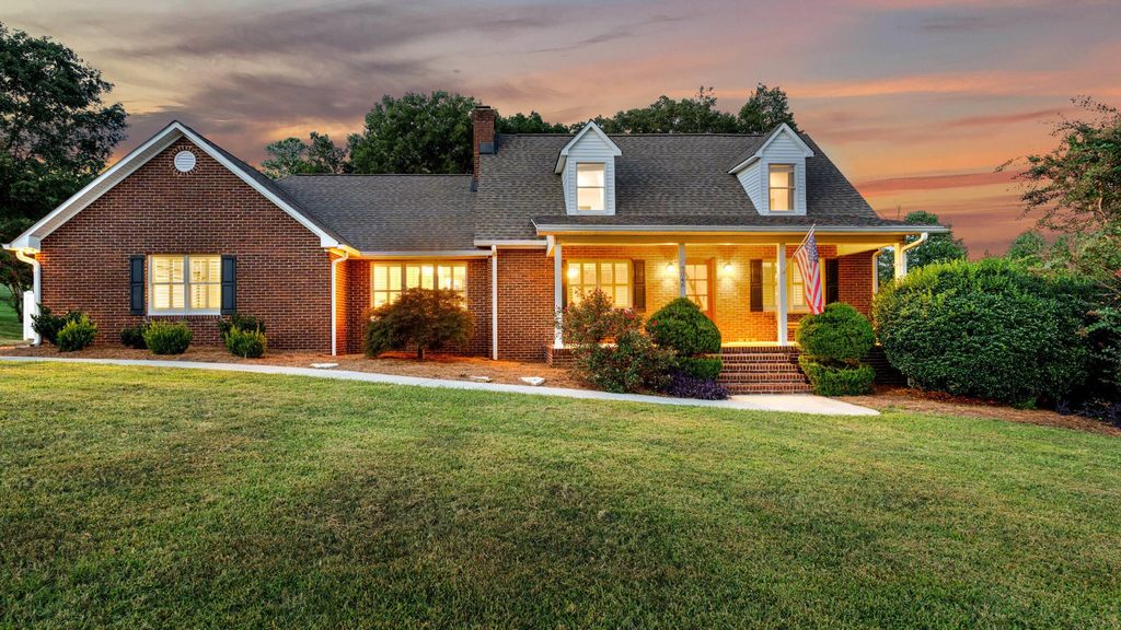 3046 Hawthorne Street, Athens, TN 37303