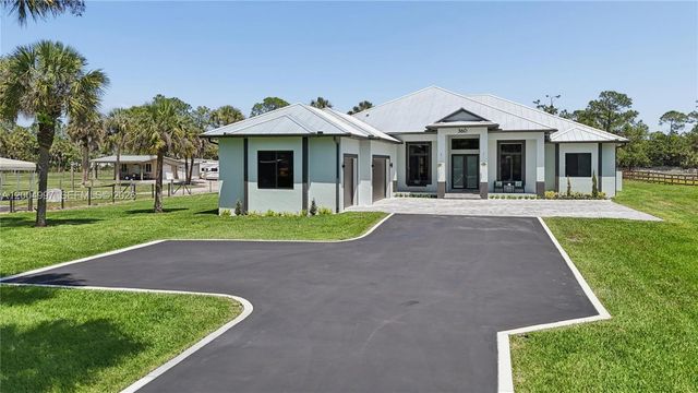 360 13th St SW, Naples, FL 34117