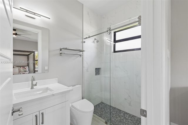 360 13th St SW, Naples, FL 34117