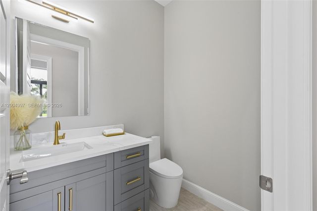 360 13th St SW, Naples, FL 34117