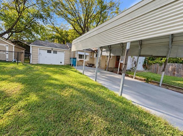2209 N Main Avenue, Springfield, MO 65803