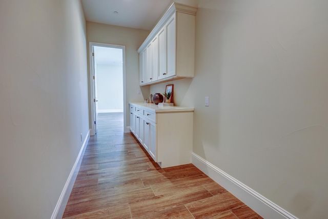 2189 E Strathspey Way, Fresno, CA 93730