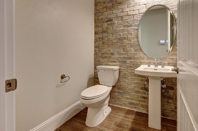 2189 E Strathspey Way, Fresno, CA 93730