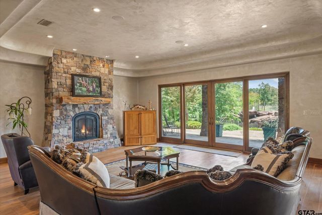15381 County Road 463, Lindale, TX 75771