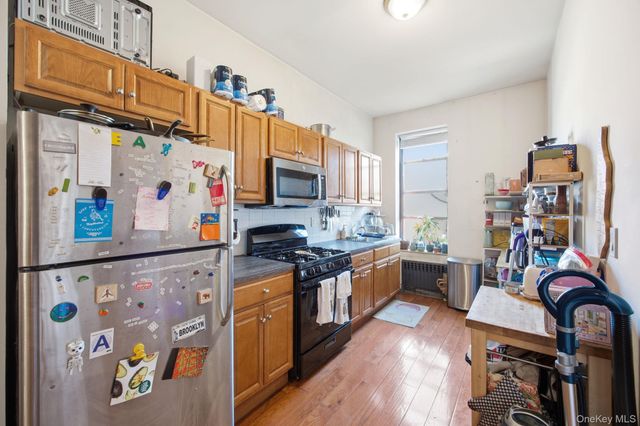 513 Grand Street, Brooklyn, NY 11211