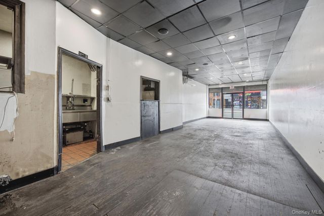 513 Grand Street, Brooklyn, NY 11211