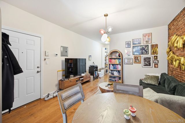 513 Grand Street, Brooklyn, NY 11211