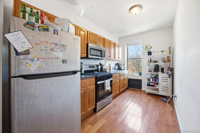 513 Grand Street, Brooklyn, NY 11211