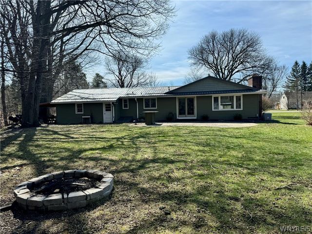 6668 Milestrip Road, Orchard Park, NY 14127