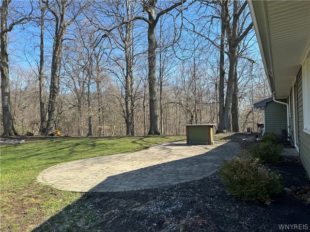 6668 Milestrip Road, Orchard Park, NY 14127