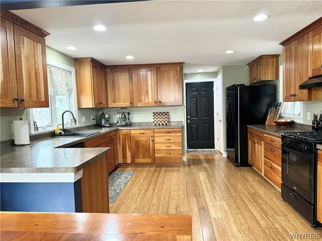 6668 Milestrip Road, Orchard Park, NY 14127