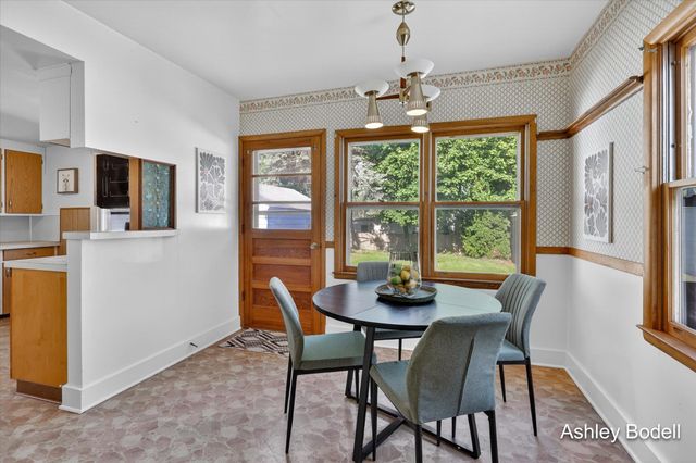 2129 Emerald Avenue Ne, City Of Grand Rapids, MI 49505