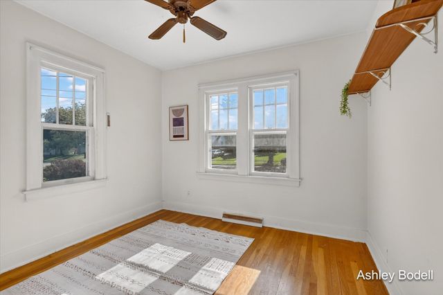 2129 Emerald Avenue Ne, City Of Grand Rapids, MI 49505