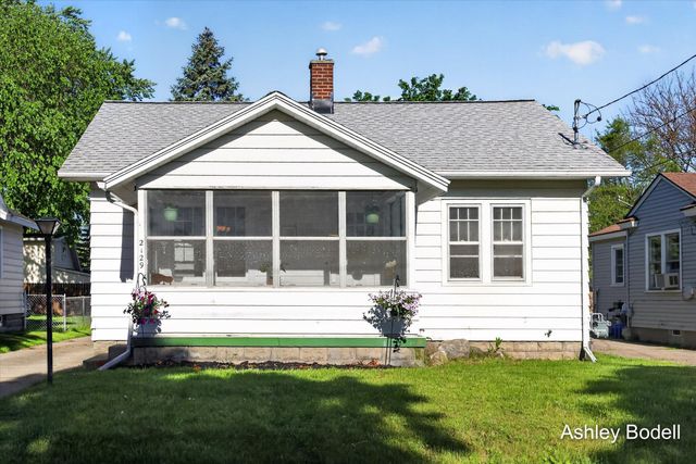 2129 Emerald Avenue Ne, City Of Grand Rapids, MI 49505