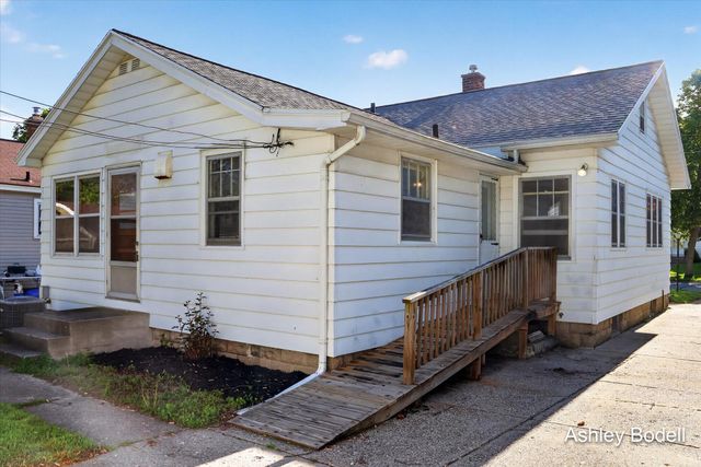 2129 Emerald Avenue Ne, City Of Grand Rapids, MI 49505