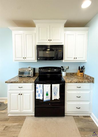 105 Ellington Court, Perry, GA 31069