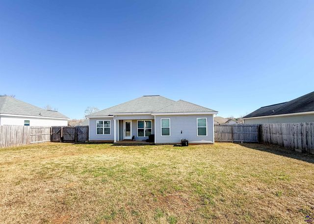 105 Ellington Court, Perry, GA 31069