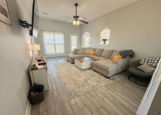 105 Ellington Court, Perry, GA 31069