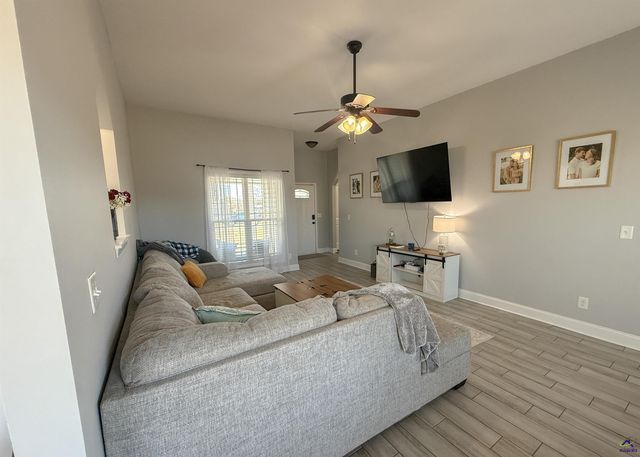 105 Ellington Court, Perry, GA 31069