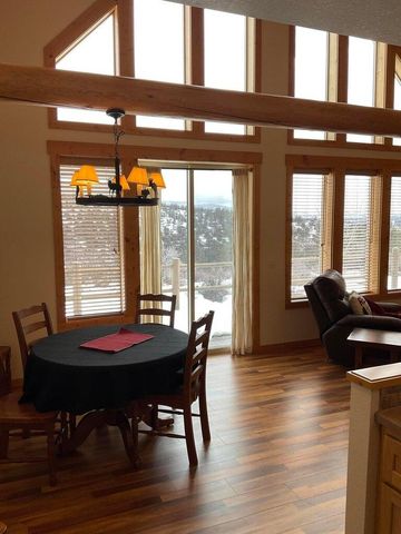 4631 Marsh Hawk Drive, Klamath Falls, OR 97601