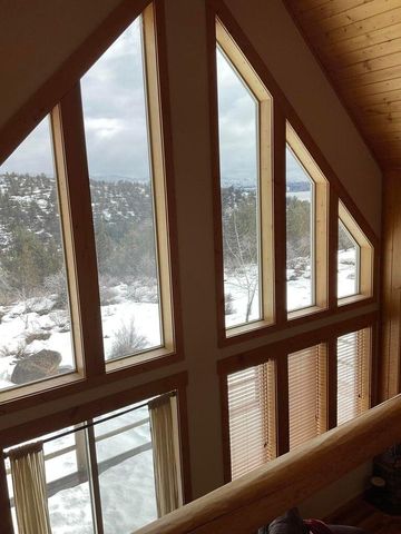 4631 Marsh Hawk Drive, Klamath Falls, OR 97601