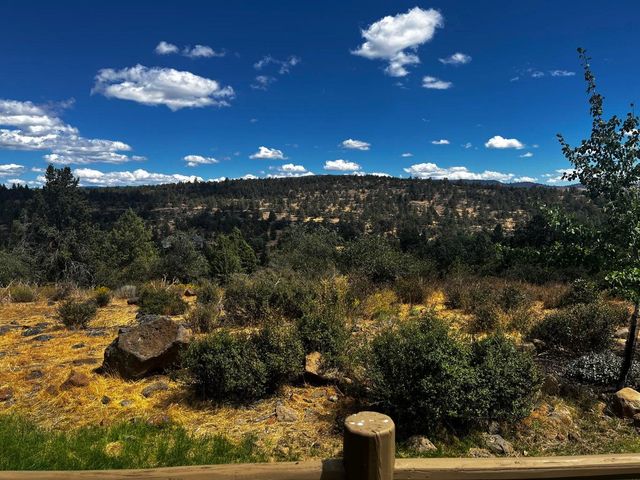 4631 Marsh Hawk Drive, Klamath Falls, OR 97601