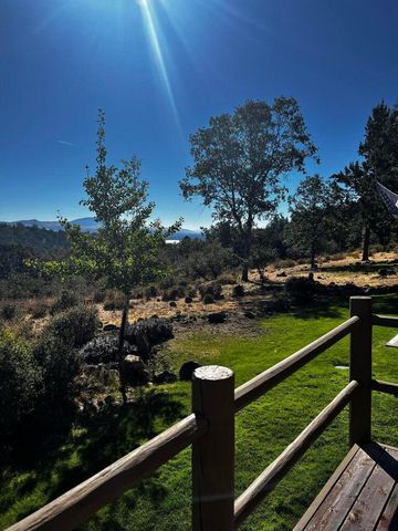 4631 Marsh Hawk Drive, Klamath Falls, OR 97601