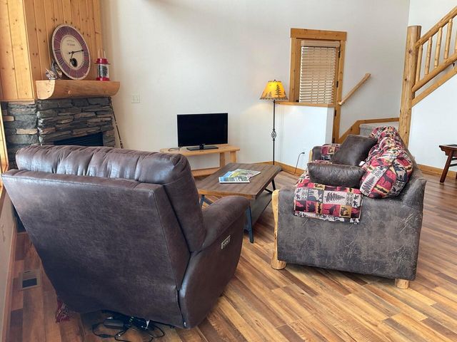 4631 Marsh Hawk Drive, Klamath Falls, OR 97601