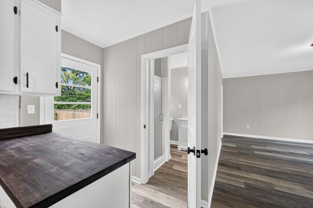 14 Orlando Drive, Chattanooga, TN 37415