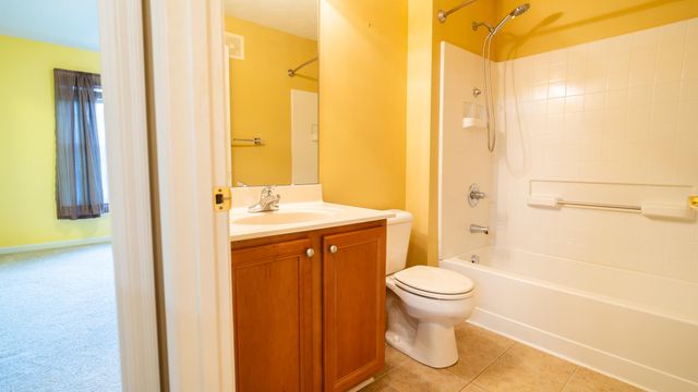 1126 Periwinkle Drive, Florence, KY 41042