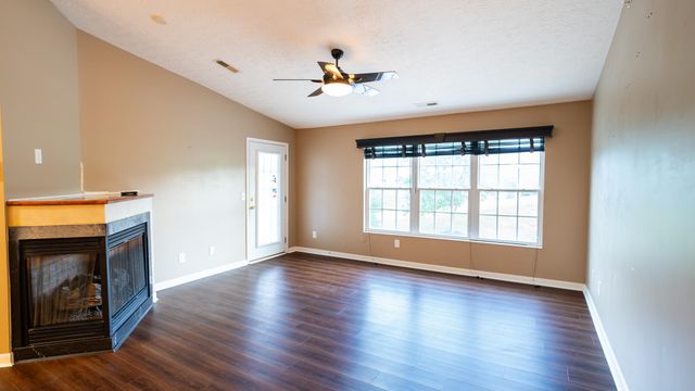 1126 Periwinkle Drive, Florence, KY 41042