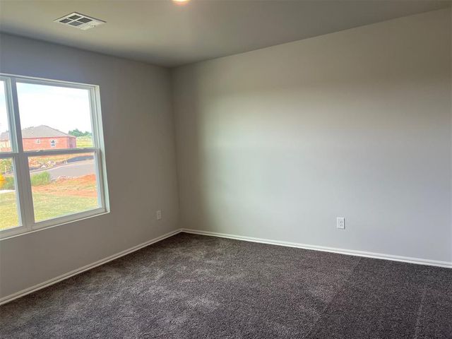 1224 E Ruger Lane, Mustang, OK 73064