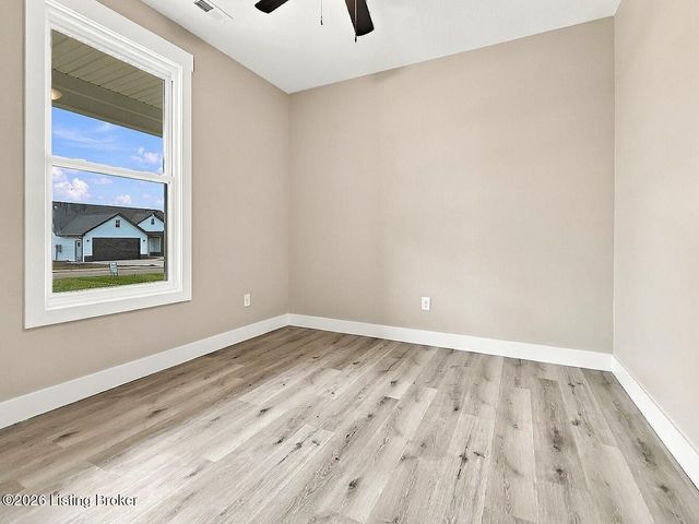 24 Betty Boyd Ln, Brandenburg, KY 40108