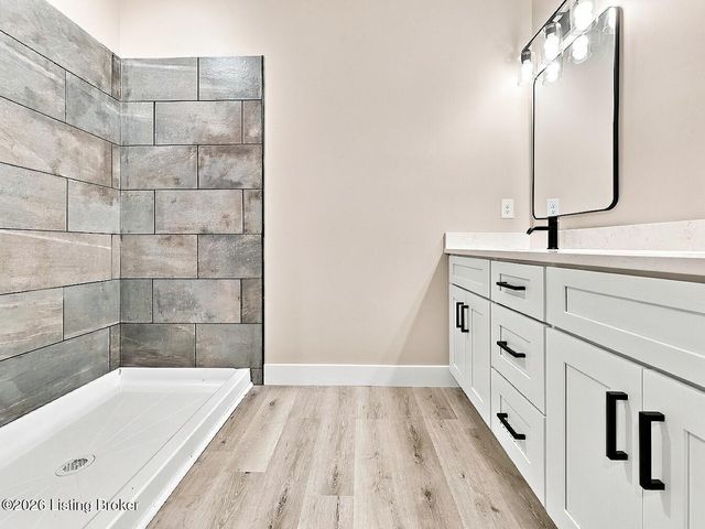 24 Betty Boyd Ln, Brandenburg, KY 40108