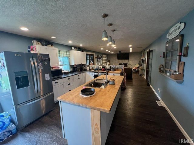 2530 Poplar Street, Spiceland, IN 47385