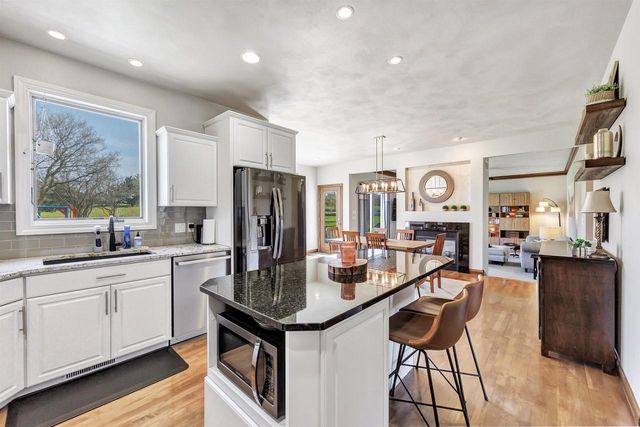 3373 LANGDON STREET, Green Bay, WI 54311