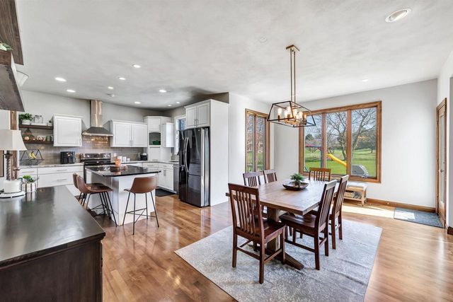 3373 LANGDON STREET, Green Bay, WI 54311