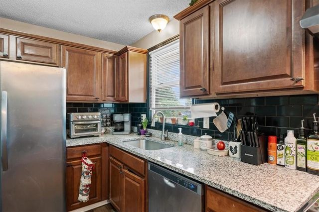 11604 Manchester Avenue, Kansas City, MO 64134