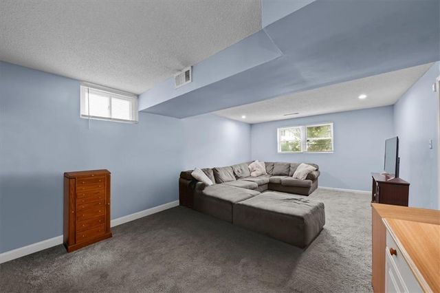 11604 Manchester Avenue, Kansas City, MO 64134