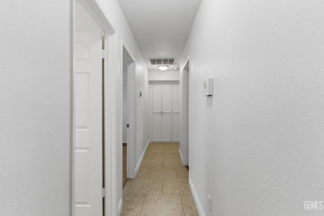 3401 Harris Road, Bakersfield, CA 93313