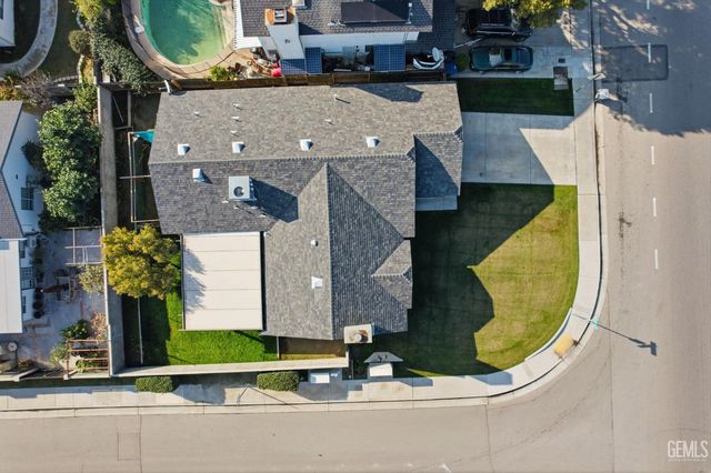 3401 Harris Road, Bakersfield, CA 93313