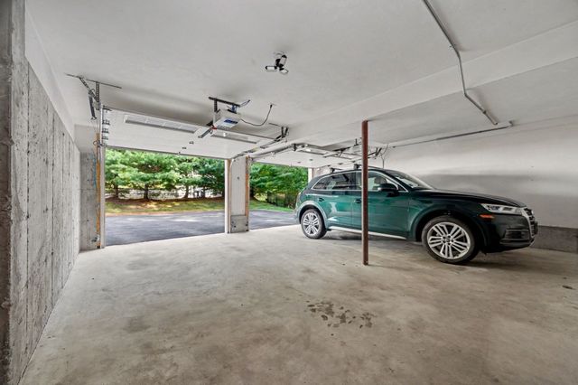 44 Ashwood Ave, Wilmington, MA 01887
