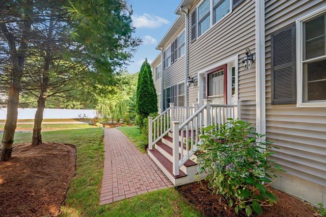 44 Ashwood Ave, Wilmington, MA 01887