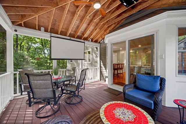 44 Ashwood Ave, Wilmington, MA 01887