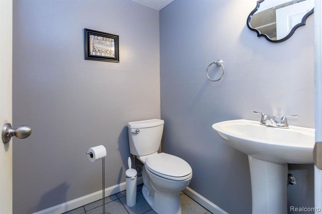 32016 Belcrest Road, Rockwood, MI 48173