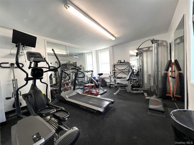 855 E Broadway 6G, Long Beach, NY 11561