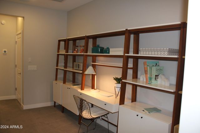 2628 S VOYAGER Drive 106, Gilbert, AZ 85295