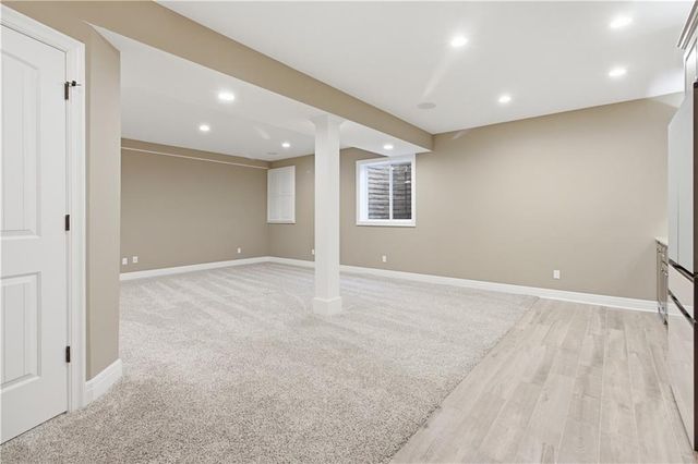 11454 S Lakecrest Drive, Olathe, KS 66061