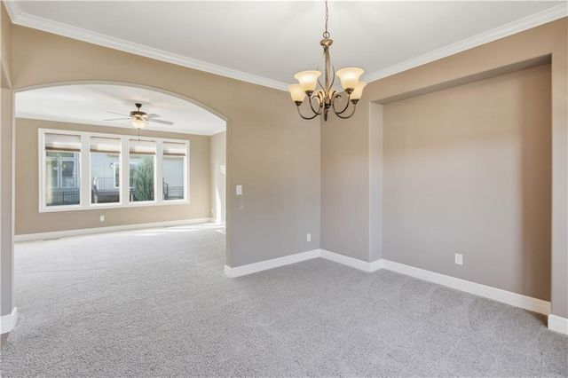 11454 S Lakecrest Drive, Olathe, KS 66061