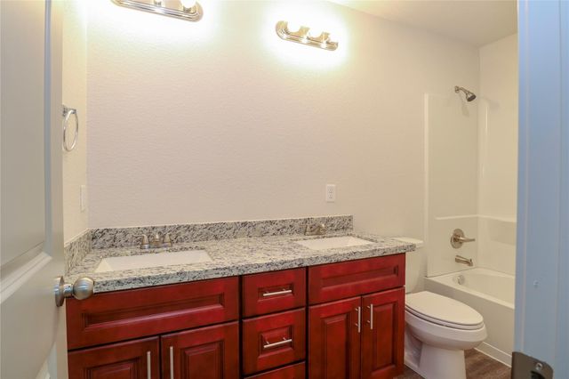 2702 Appian Way, New Caney, TX 77357